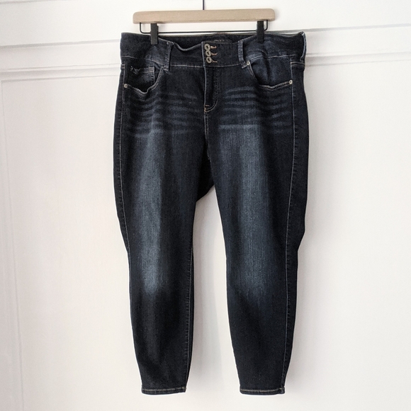 Torrid Premium Denim Skinny Dark Wash Jeans - Picture 1 of 6